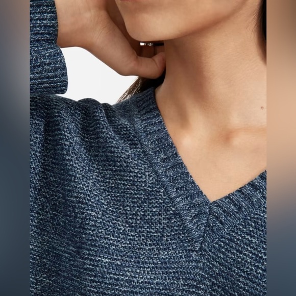 EVERLANE The Link Stitch V Neck Sweater Blue Small - Picture 5 of 12